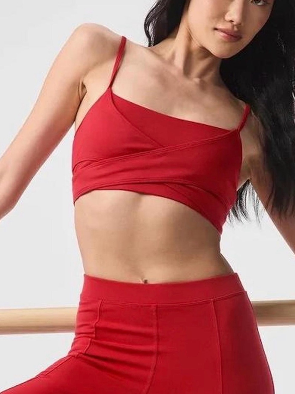 Alo Yoga Airbrush Enso jersey Candy Red size small  NWOT